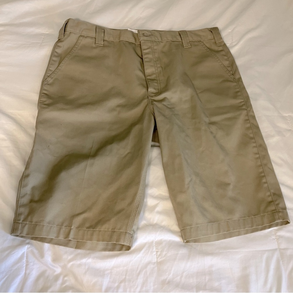 CARHARTT SHORTS KHAKI Size 40 LIKE BRAND NEW